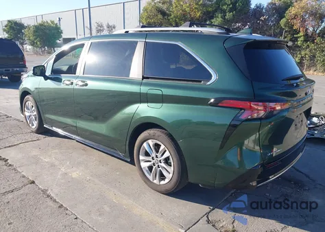 2025 Toyota Sienna Limited from USA, damaged, VIN 5TDZSKFC0SS167604